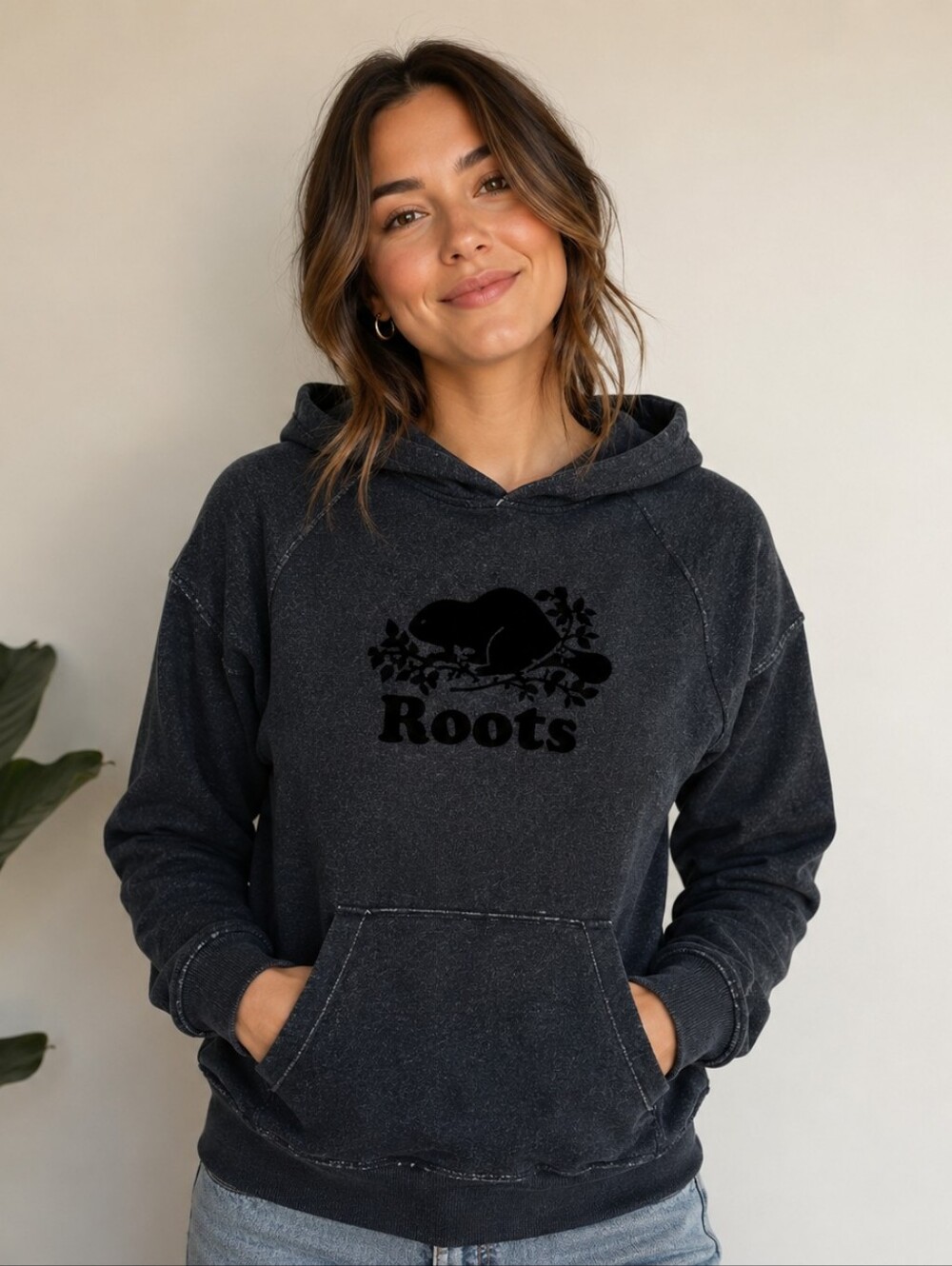 Roots Woman's Size Medium Hoodie Sweater